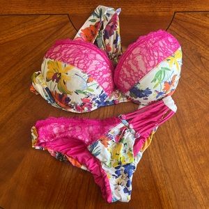 Beach Bunny floral bikini top (xl) bottom (s) EUC